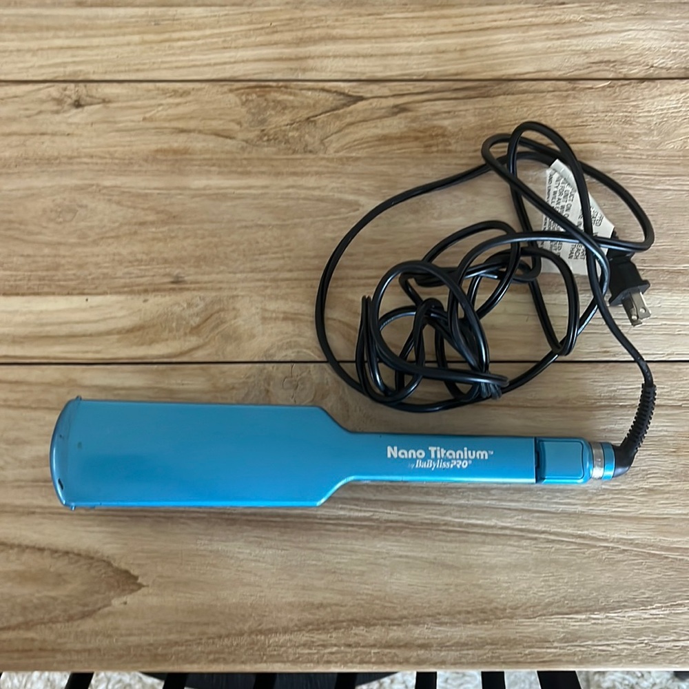 Babyliss titanium straighter